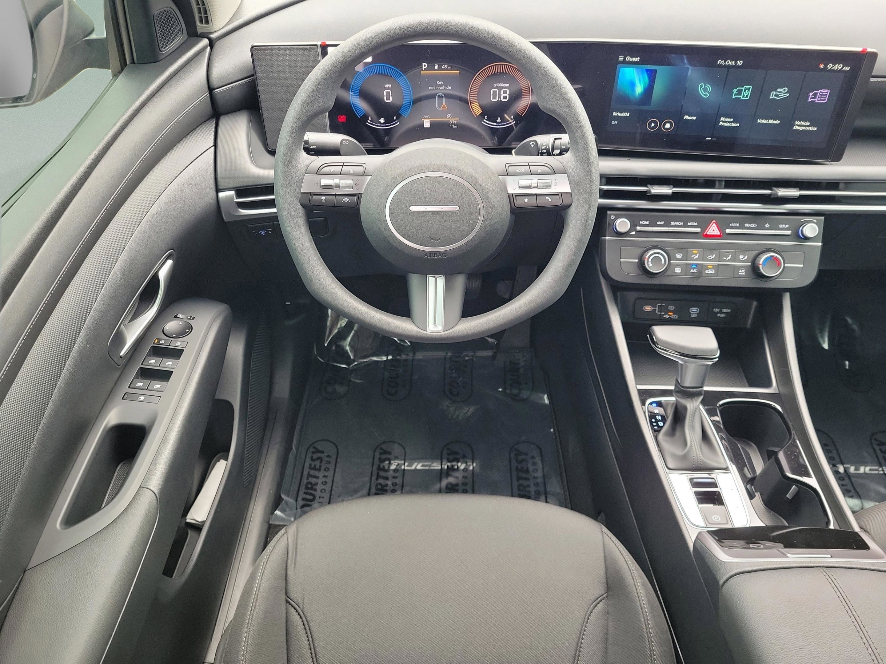 New 2026 Hyundai Tucson SE image 14