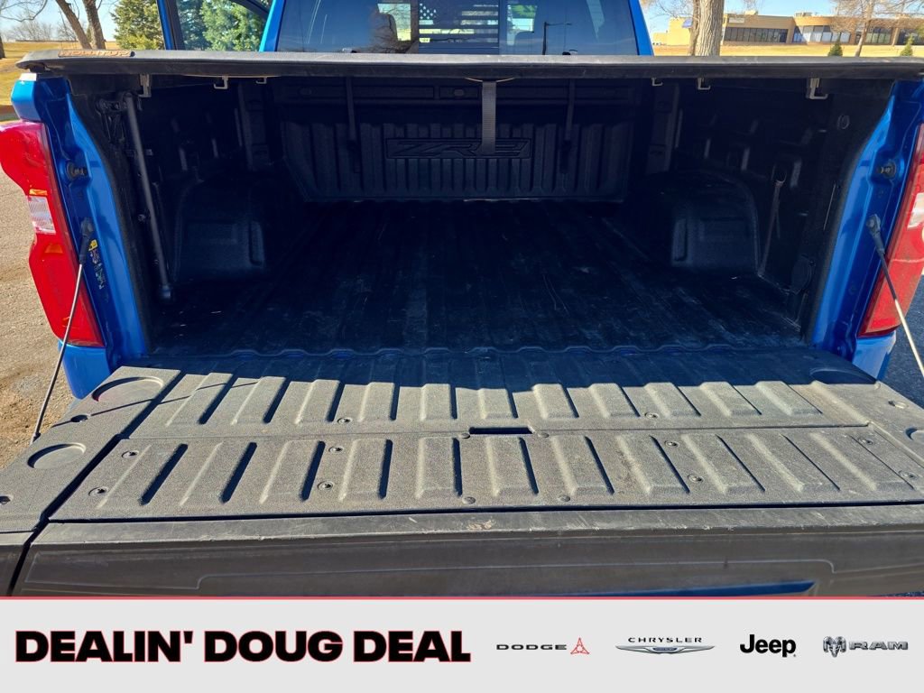 Used 2022 Chevrolet Silverado 1500 ZR2 w/ Technology Package image 24
