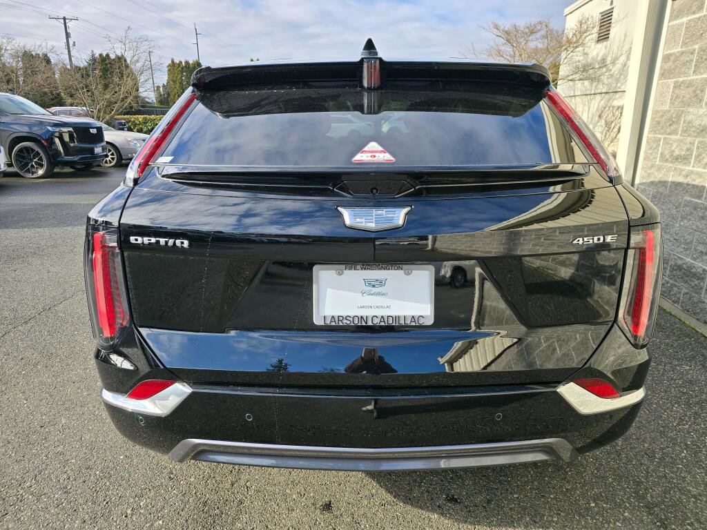 New 2026 Cadillac Optiq Luxury 1 image 6