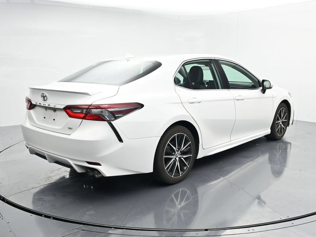 Used 2024 Toyota Camry SE FWD image 7