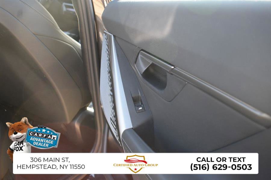 Used 2025 BMW 530i RWD image 28
