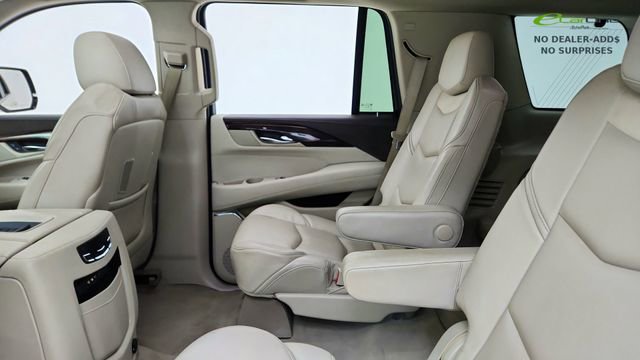 Used 2015 Cadillac Escalade Luxury RWD image 32