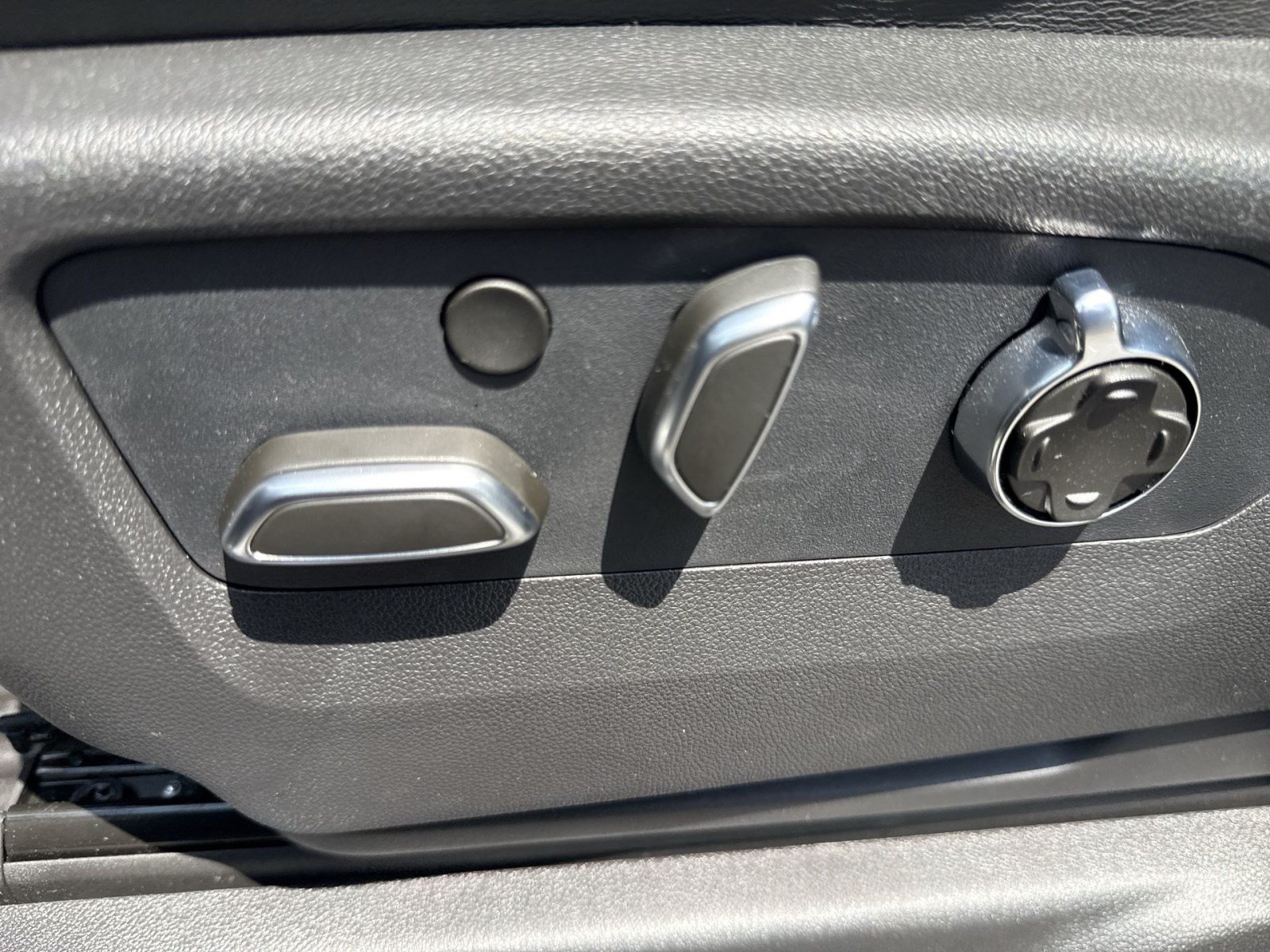 New 2026 GMC Sierra 1500 AT4X AWD/4WD image 12