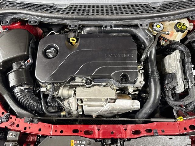 Used 2018 Chevrolet Cruze LT w/ Convenience Package FWD image 38