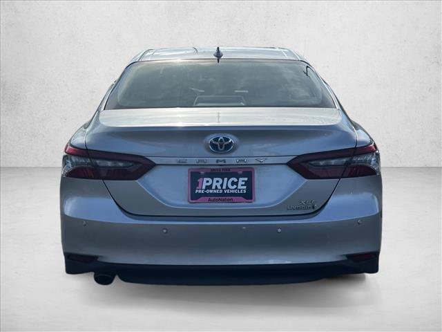 Used 2021 Toyota Camry XLE image 6