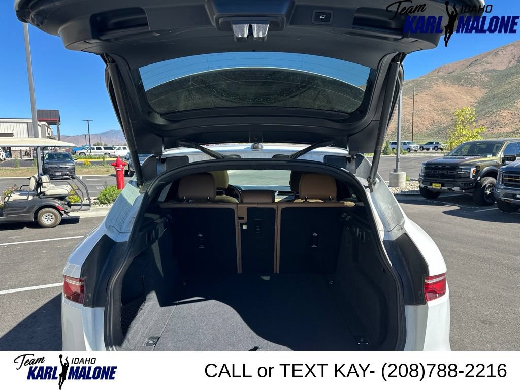 Used 2022 Jaguar F-PACE S AWD/4WD image 6