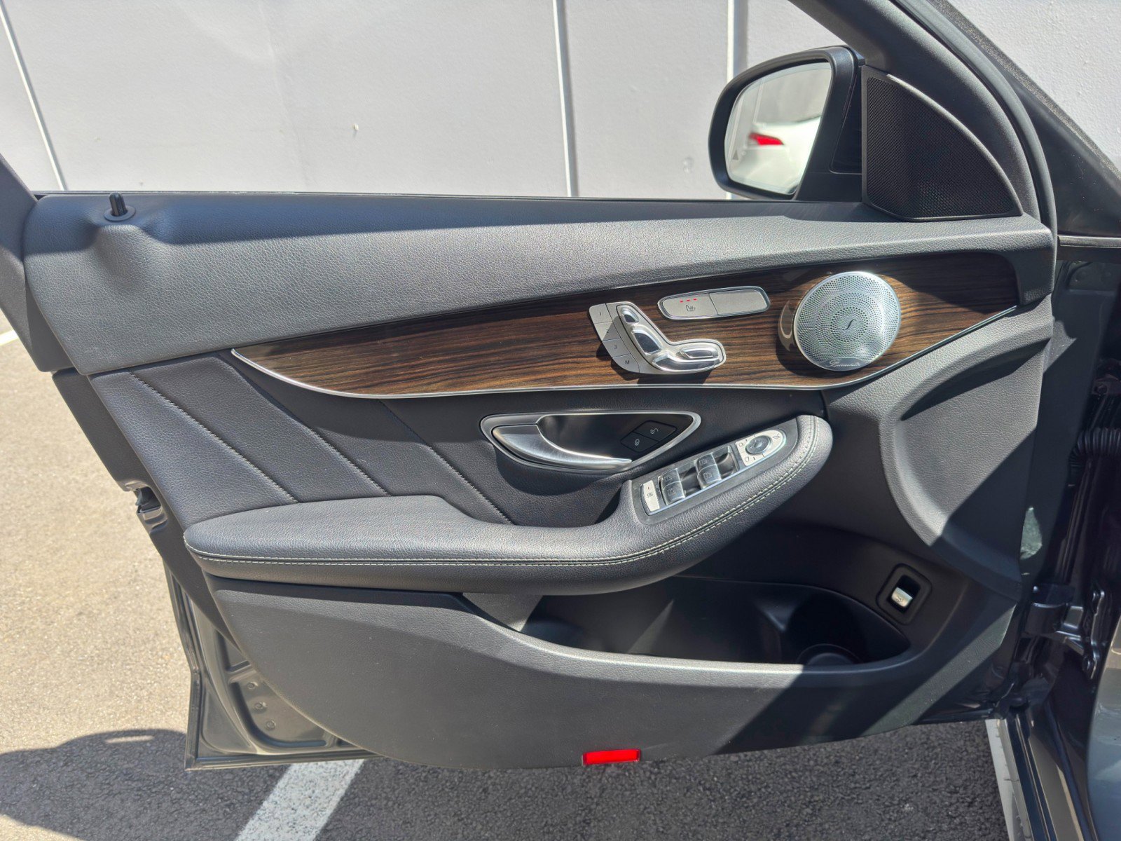 Used 2018 Mercedes-Benz C 300 Sedan w/ AMG Line image 40