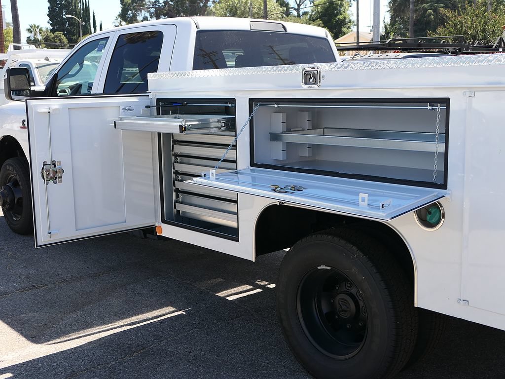 New 2026 RAM 3500 Tradesman AWD/4WD image 8