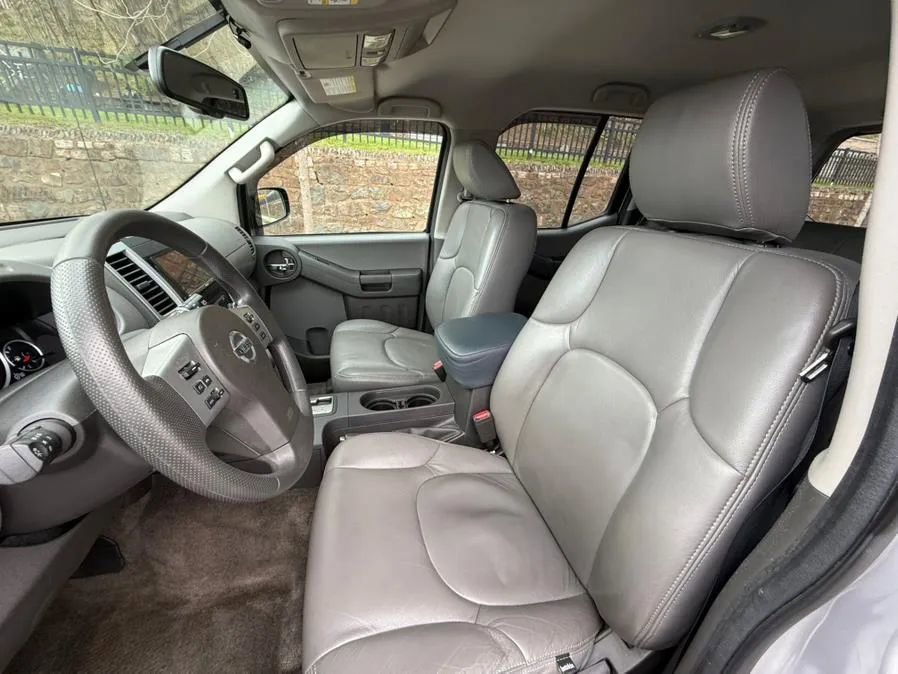 Used 2015 Nissan Xterra S w/ Value Package image 19