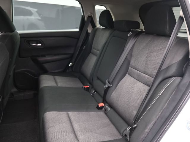 Used 2025 Nissan Rogue SV FWD image 23