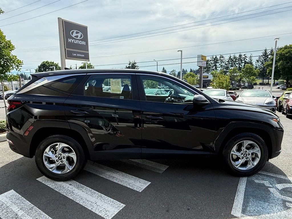 Used 2023 Hyundai Tucson SE AWD/4WD image 6