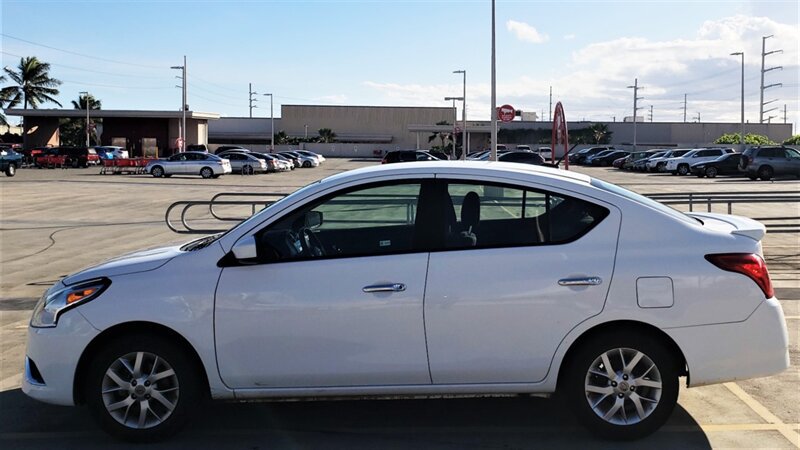 Used 2018 Nissan Versa SV w/ SV Special Edition Package FWD image 2