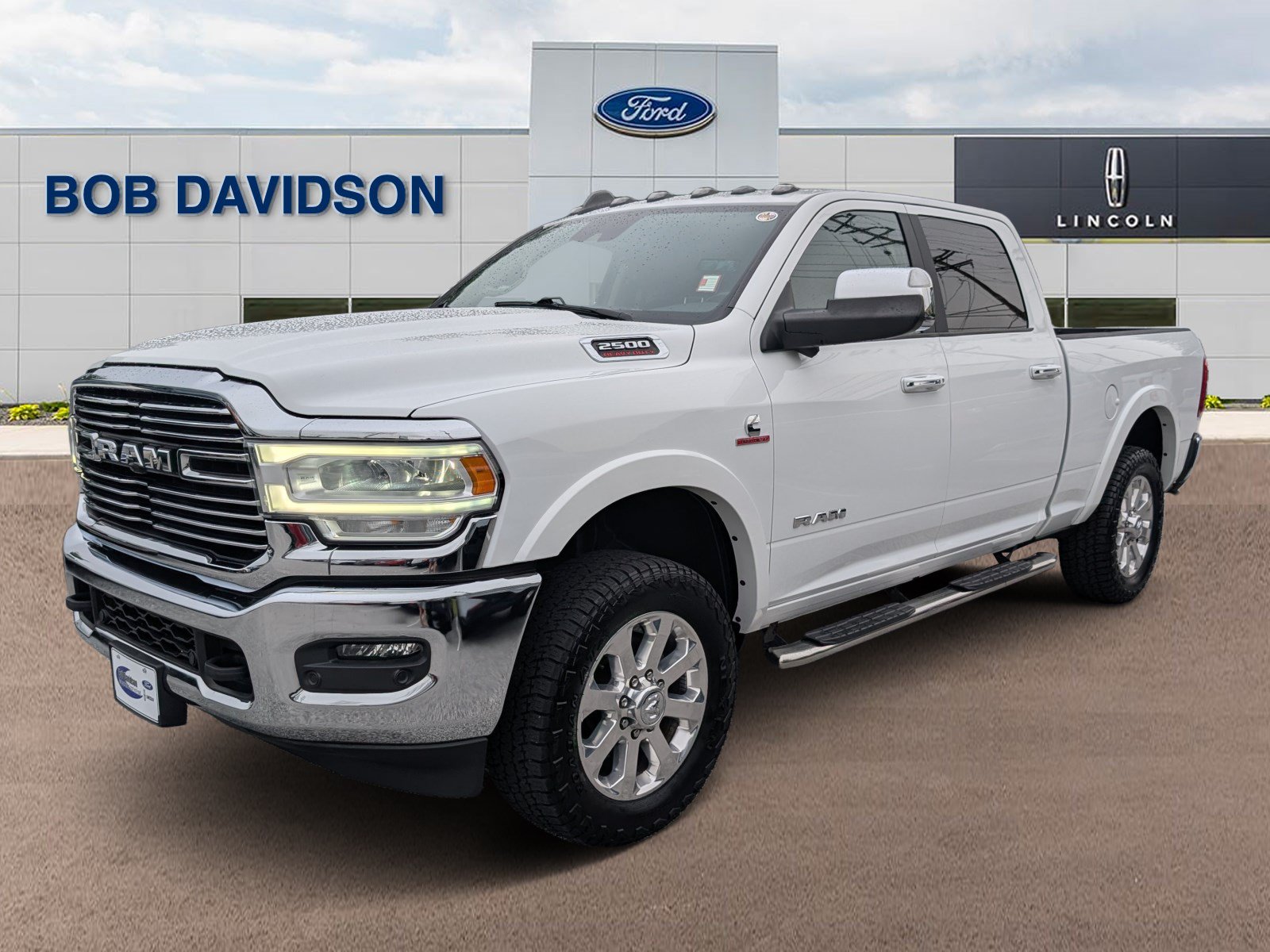Used 2022 RAM 2500 Laramie AWD/4WD image 1