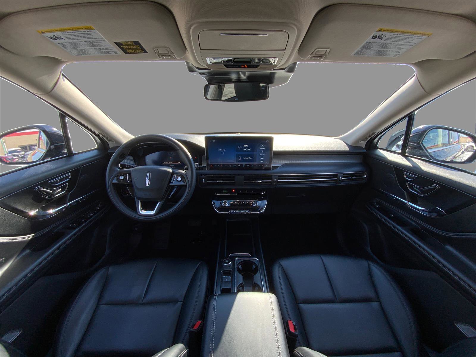 Used 2023 Lincoln Corsair AWD w/ Towing Package image 22