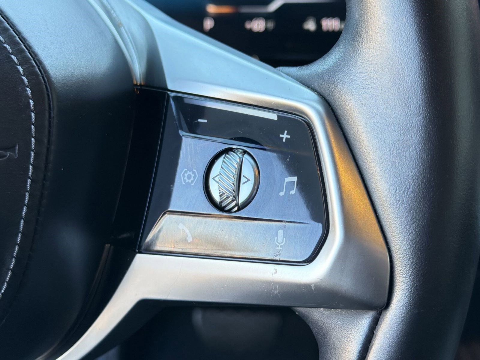 Certified 2024 BMW i7 xDrive60 image 21