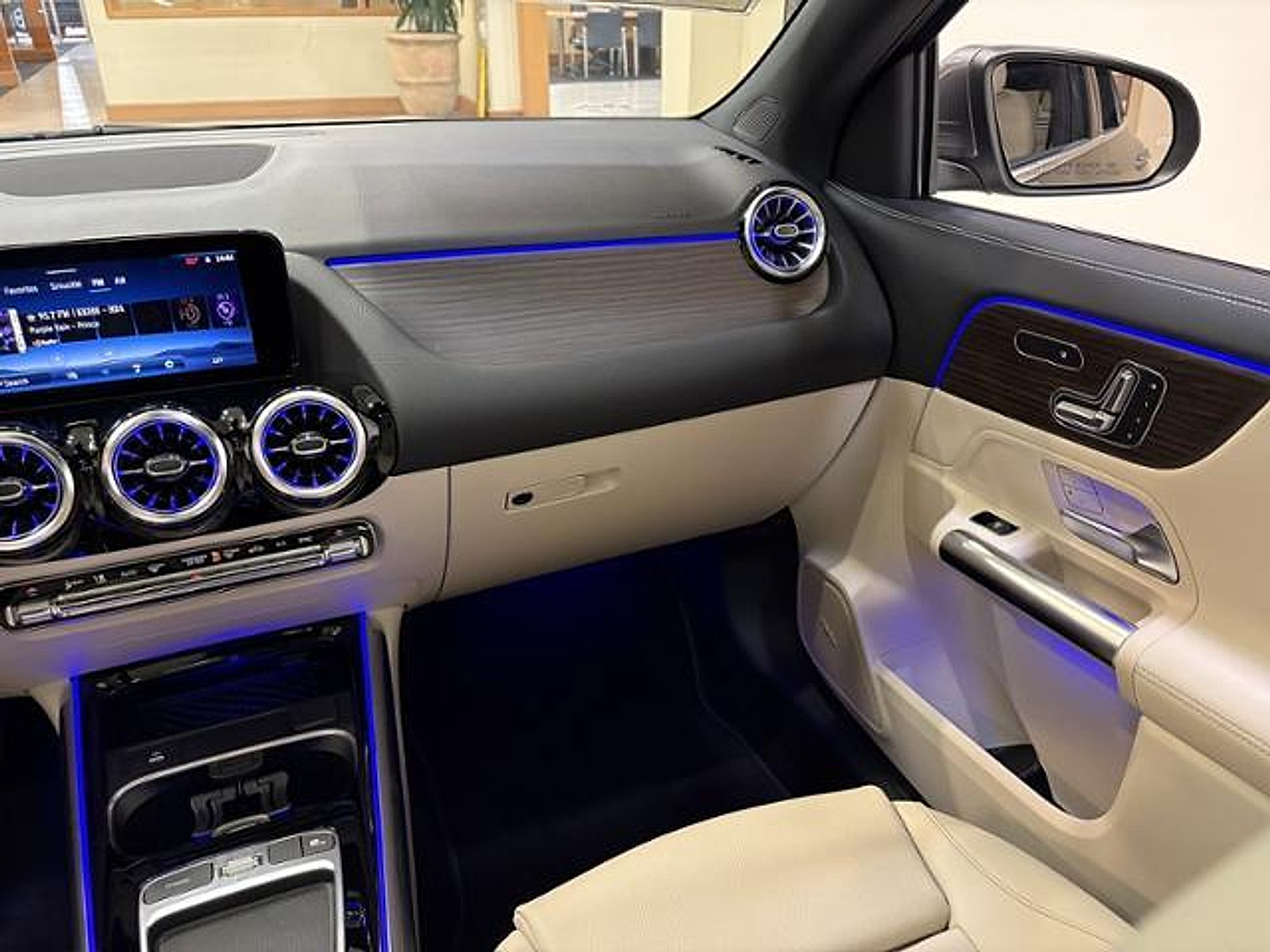 New 2026 Mercedes-Benz GLA 250 image 14