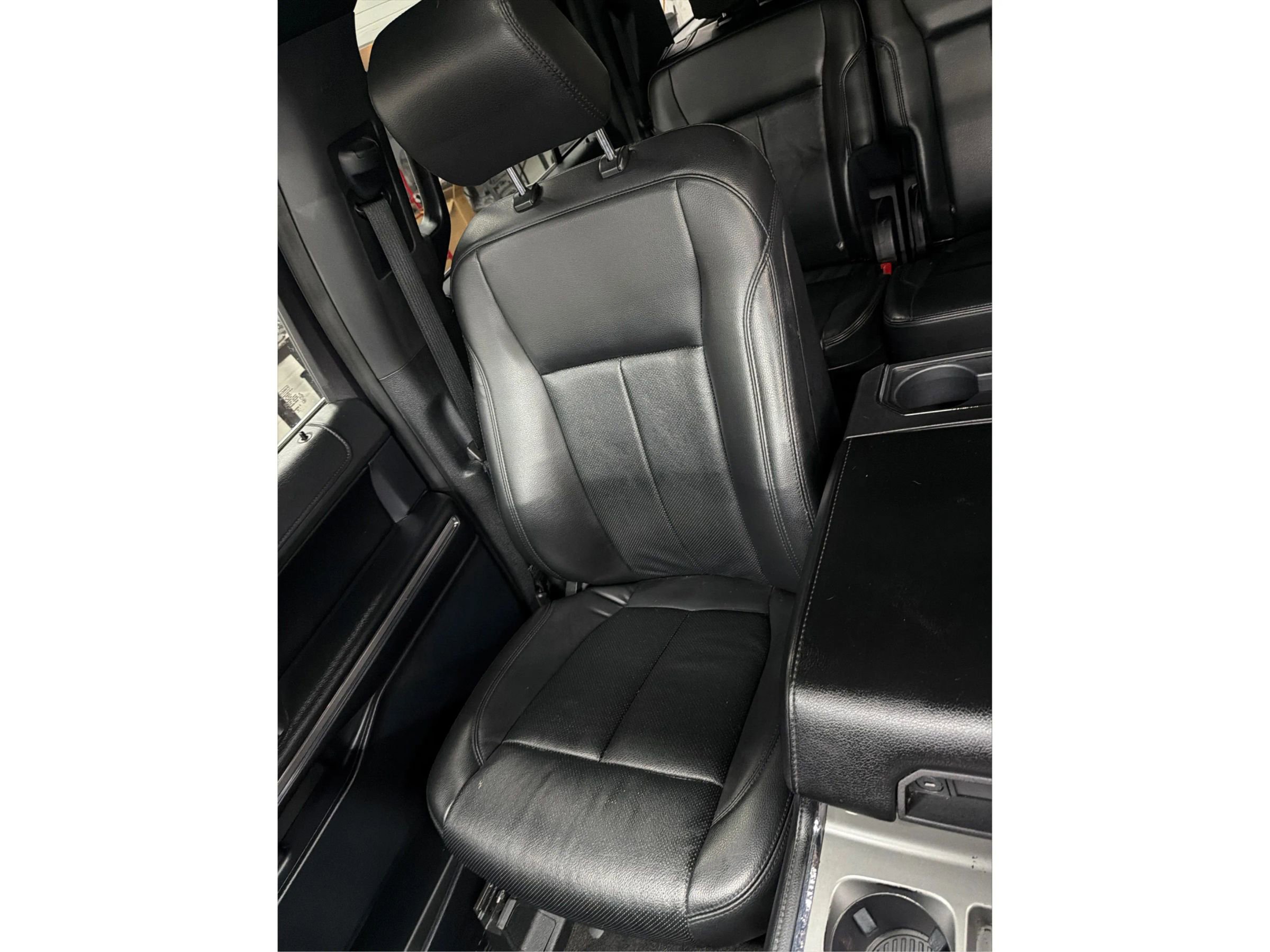 Used 2020 Ford Expedition Max XLT w/ Equipment Group 202A image 35