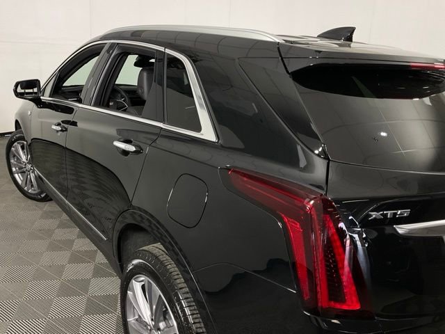 Certified 2025 Cadillac XT5 Premium Luxury image 33