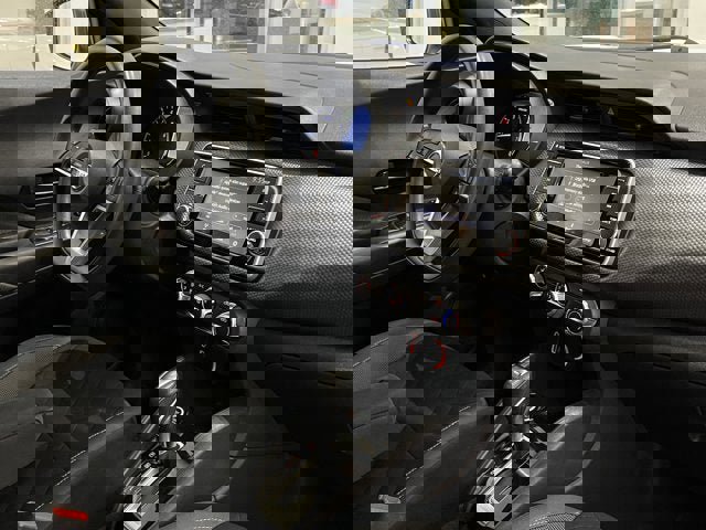 Used 2020 Nissan Kicks S image 22