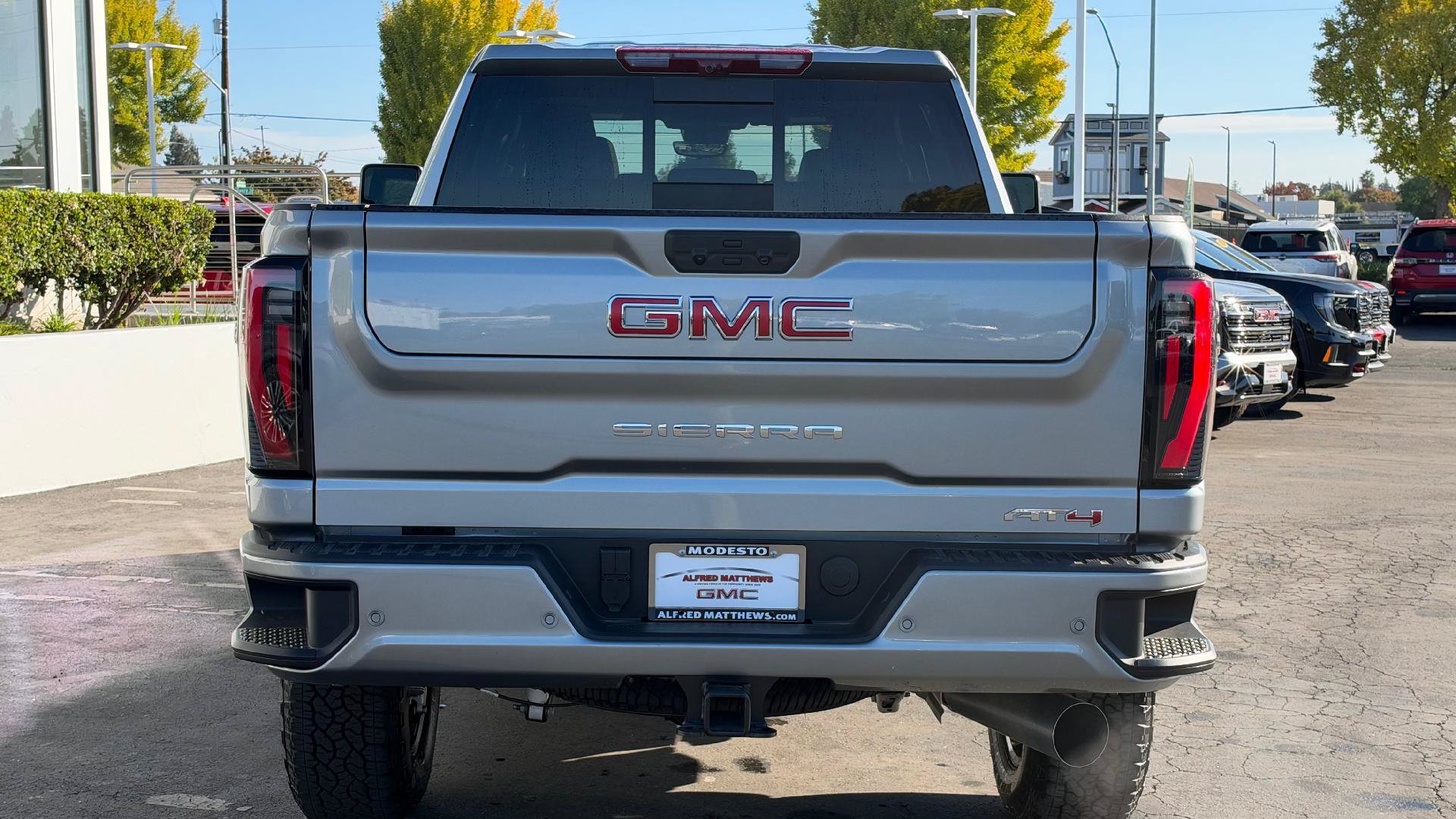 New 2026 GMC Sierra 2500 AT4 w/ AT4 Premium Plus Package AWD/4WD image 7