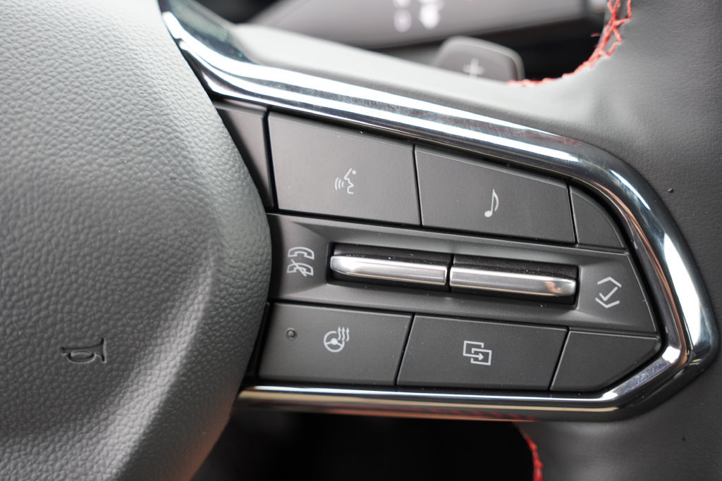 New 2027 Chevrolet Equinox RS w/ Safety and Technology Package AWD/4WD image 17