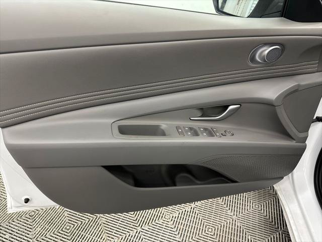 New 2026 Hyundai Elantra SEL Sport Premium FWD image 10