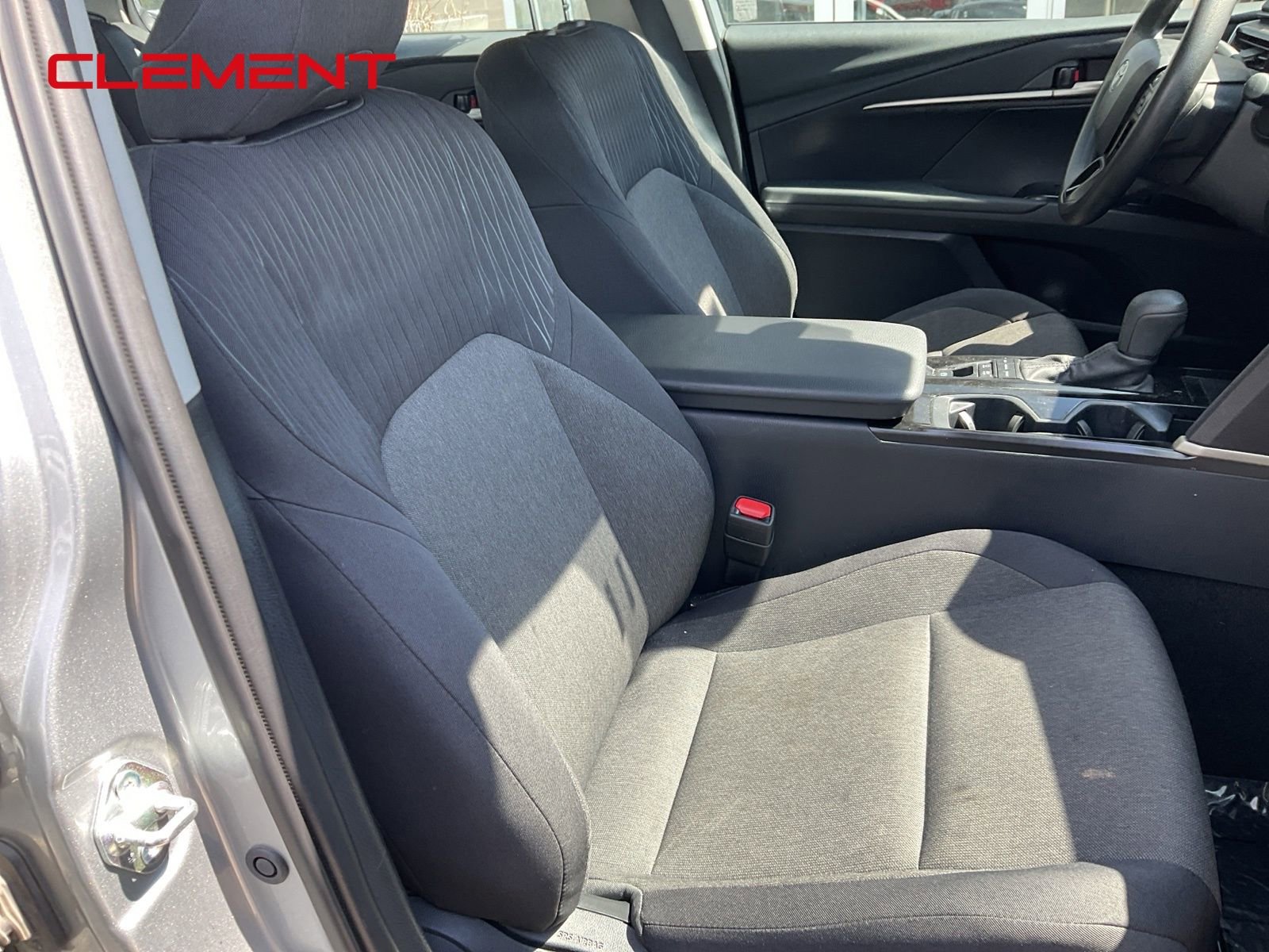 Used 2025 Toyota Camry LE FWD image 36