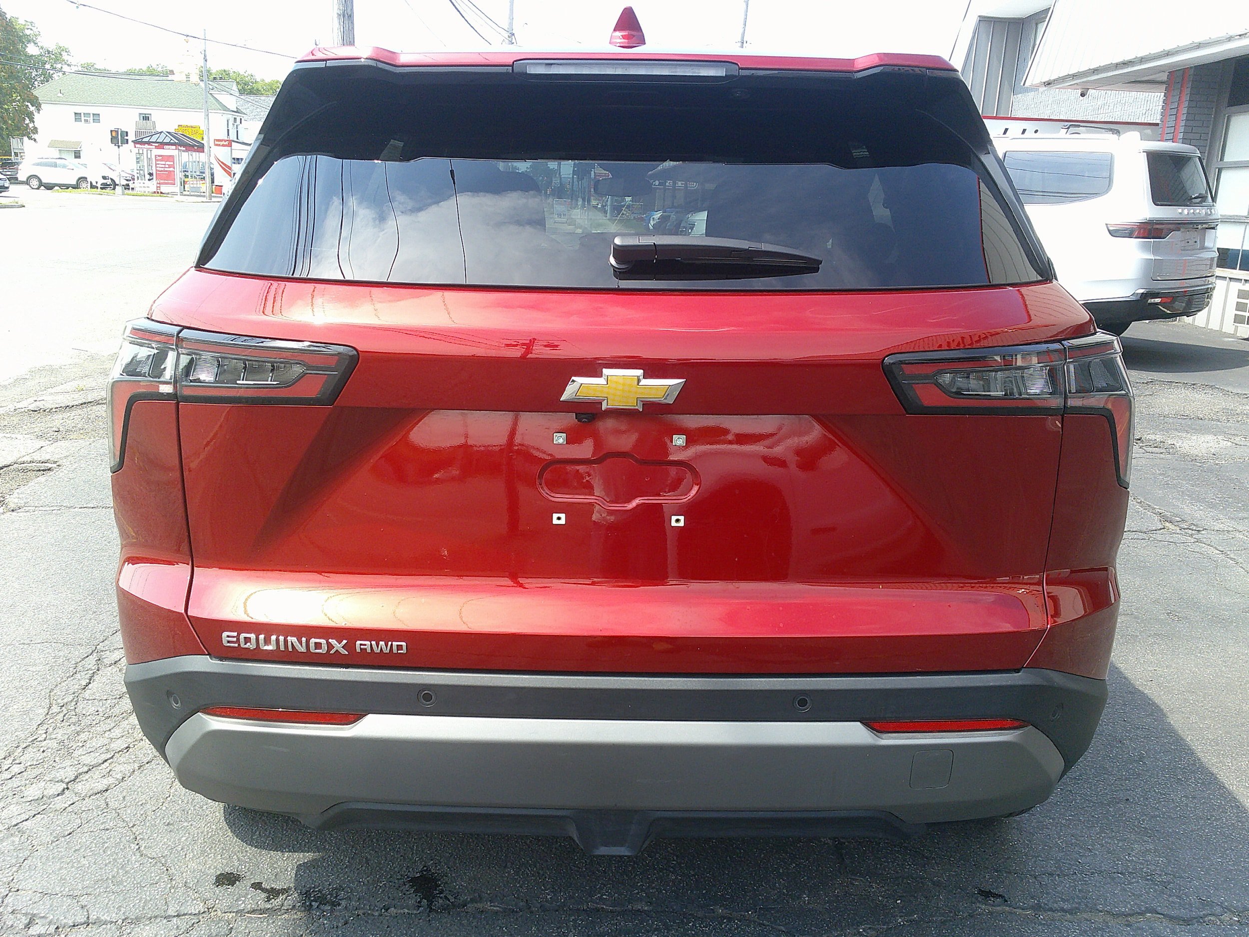 Used 2026 Chevrolet Equinox LT AWD/4WD image 13