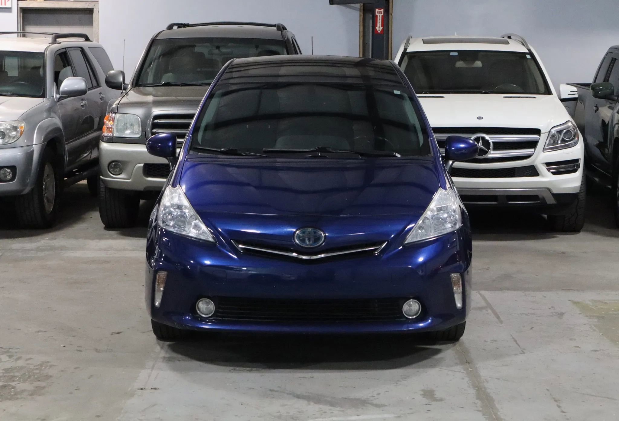 Used 2012 Toyota Prius V Five image 2