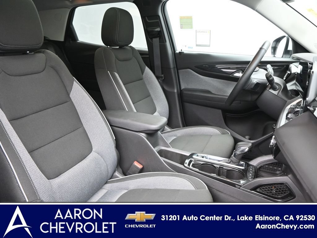 New 2025 Chevrolet TrailBlazer LT w/ Convenience Package AWD/4WD image 28