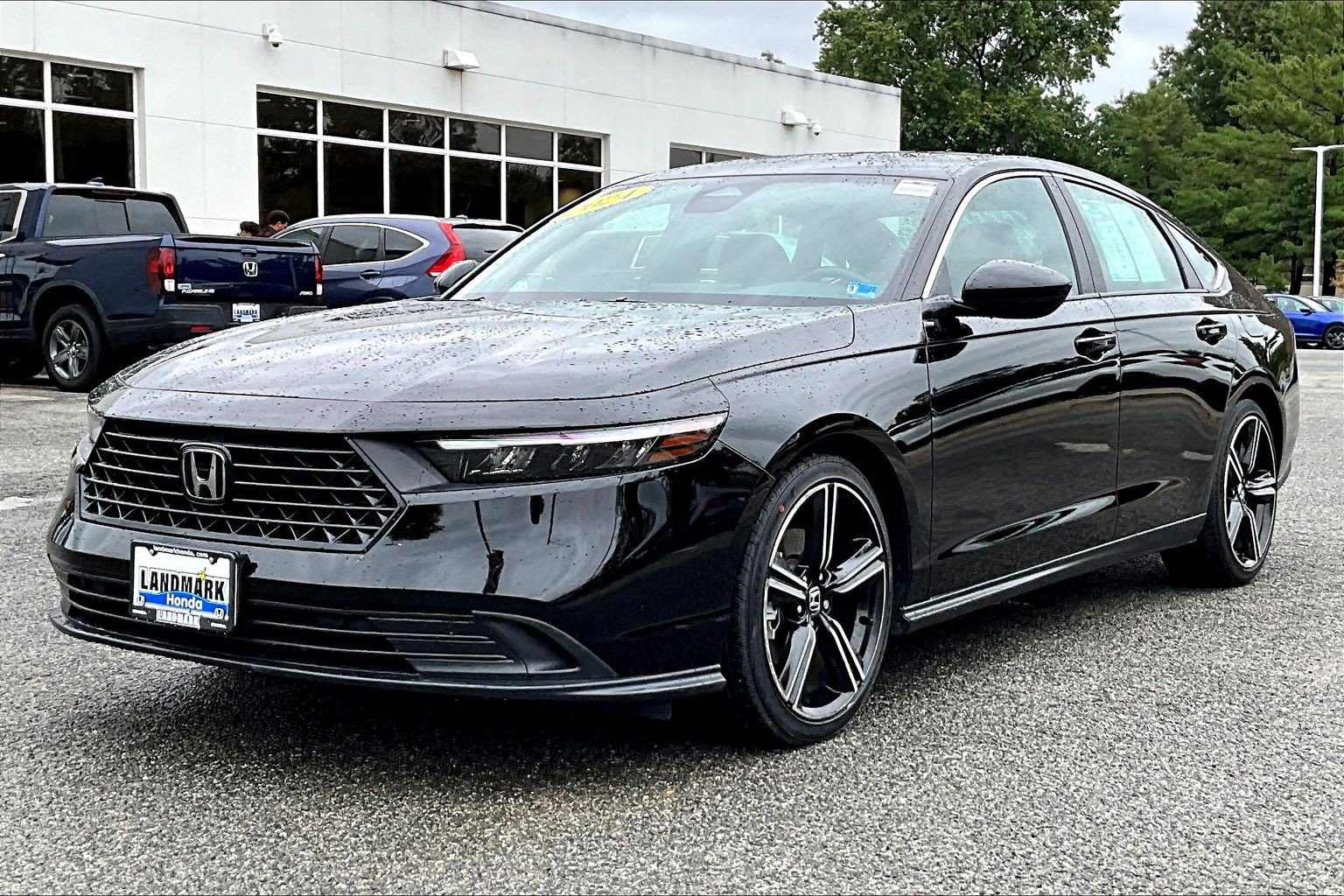 Used 2024 Honda Accord Sport image 1