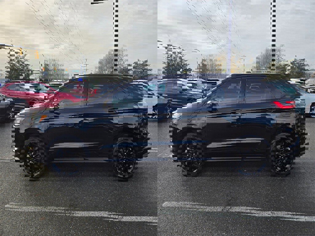 Used 2022 Ford Edge ST w/ Equipment Group 401A image 8