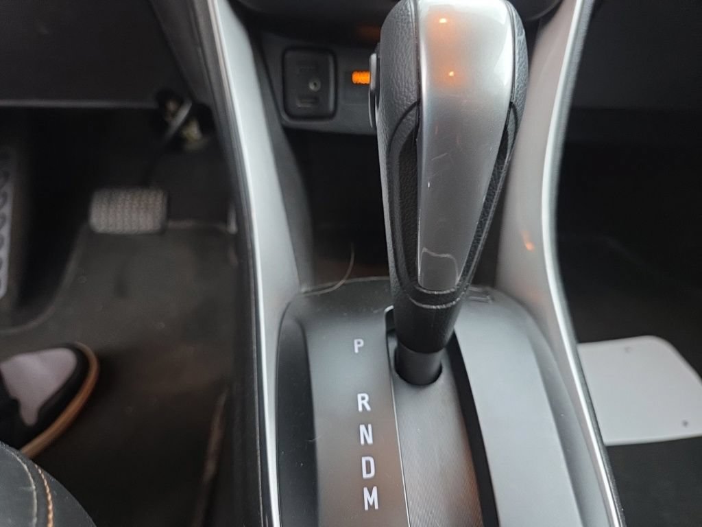 Used 2020 Chevrolet Trax LT w/ Driver Confidence Package AWD/4WD image 19