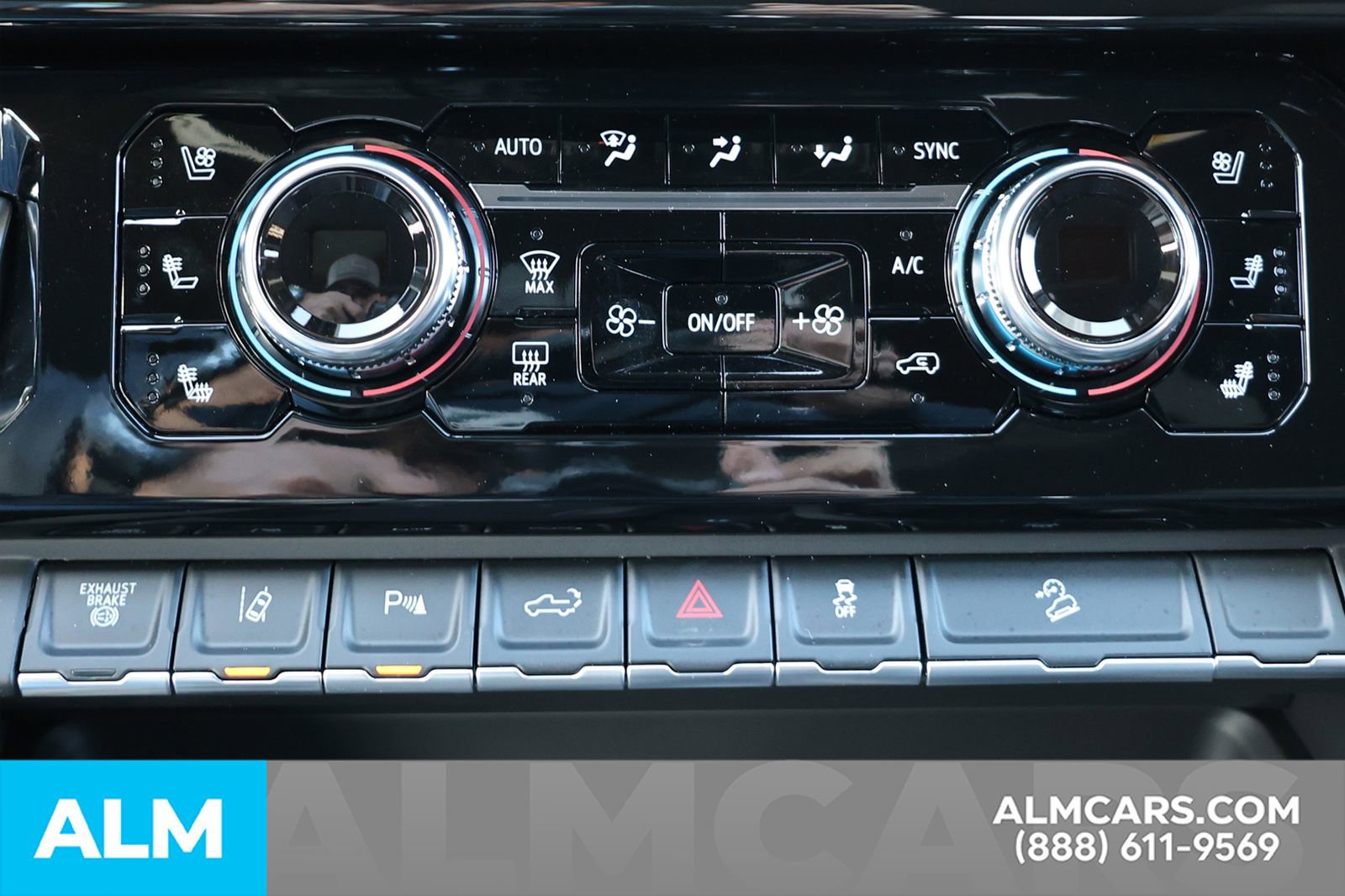 Used 2026 GMC Sierra 2500 AT4 image 34