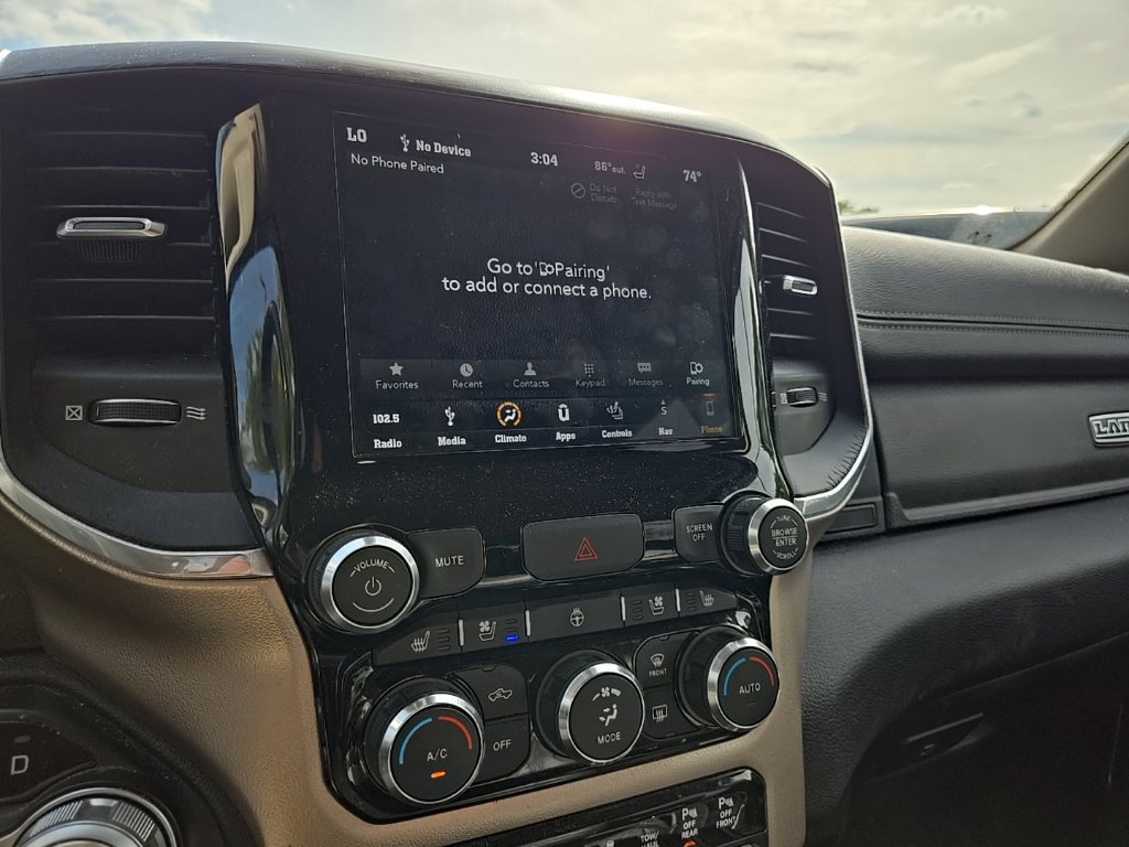 Used 2019 RAM 1500 Laramie AWD/4WD image 21