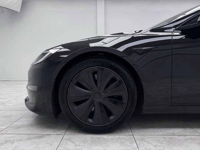 Used 2023 Tesla Model S Standard Range image 8