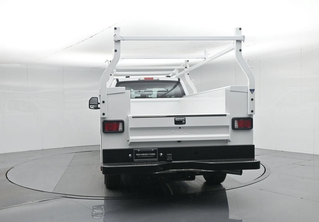New 2026 Ford F250 XL w/ XL Chrome Package RWD image 63