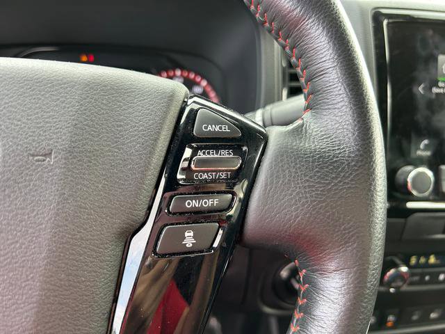 Used 2023 Nissan Frontier PRO-4X w/ Pro Convenience Package image 17