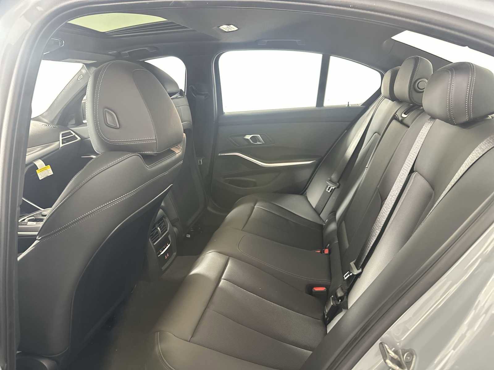 New 2026 BMW 330i xDrive Sedan w/ M Sport Package image 19