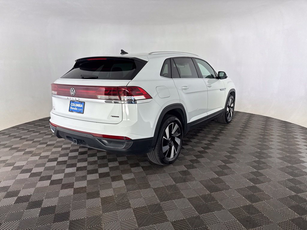 Used 2025 Volkswagen Atlas Cross Sport SE AWD/4WD image 5