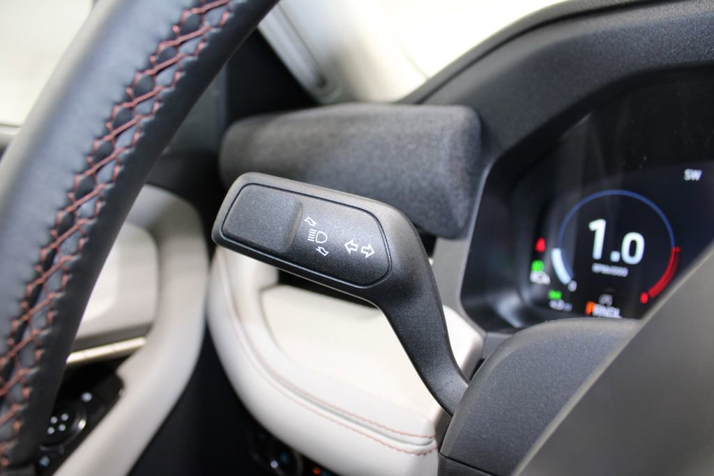 New 2025 Ford Explorer Active w/ Active Comfort Package image 41