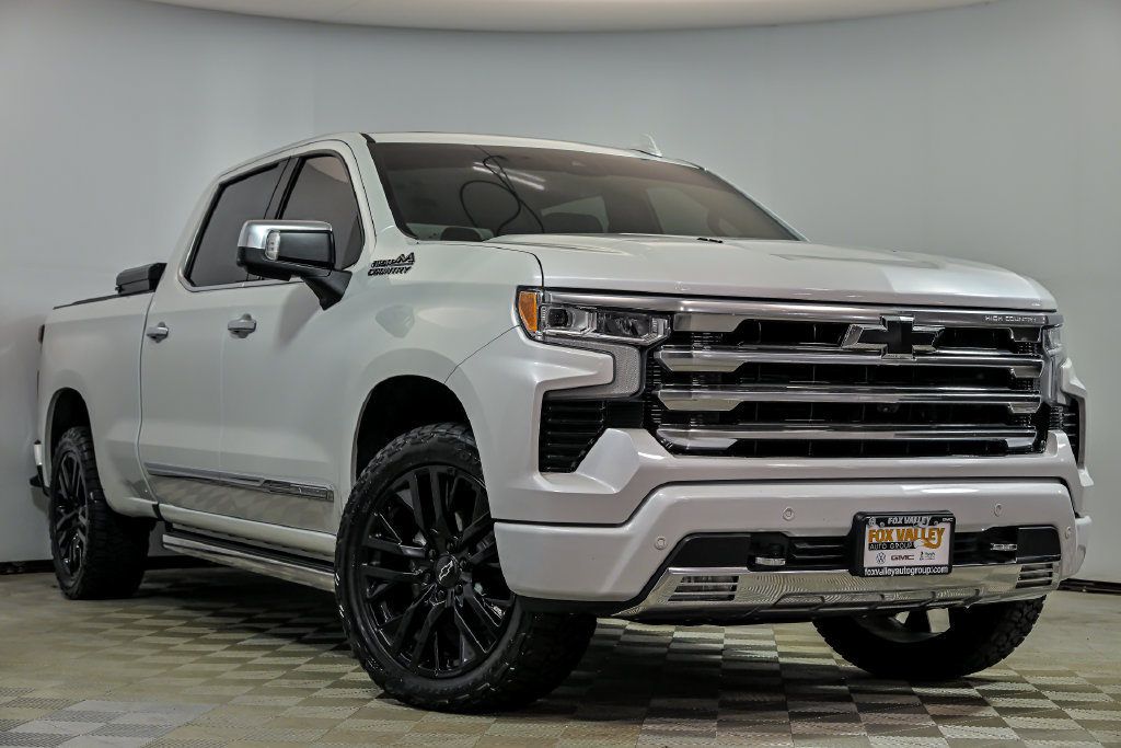 Used 2023 Chevrolet Silverado 1500 High Country w/ High Country Premium Package AWD/4WD image 1