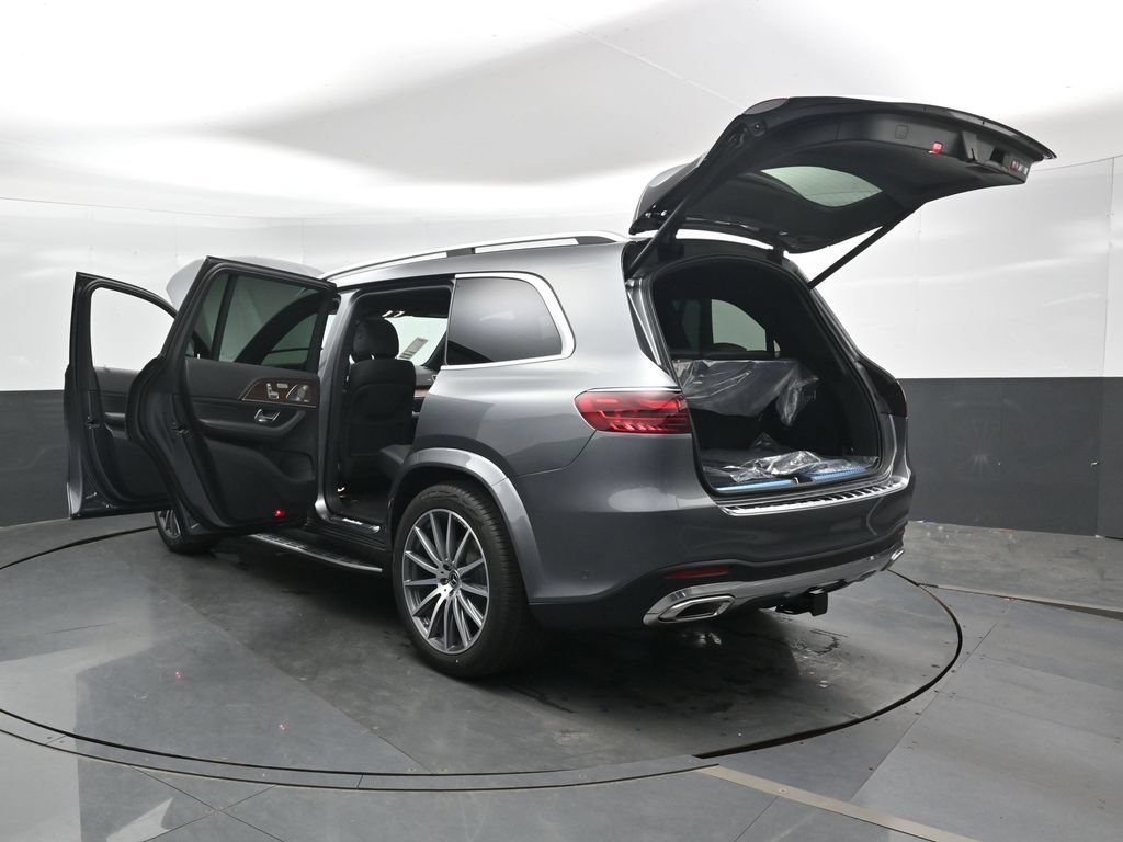 New 2026 Mercedes-Benz GLS 580 4MATIC image 44