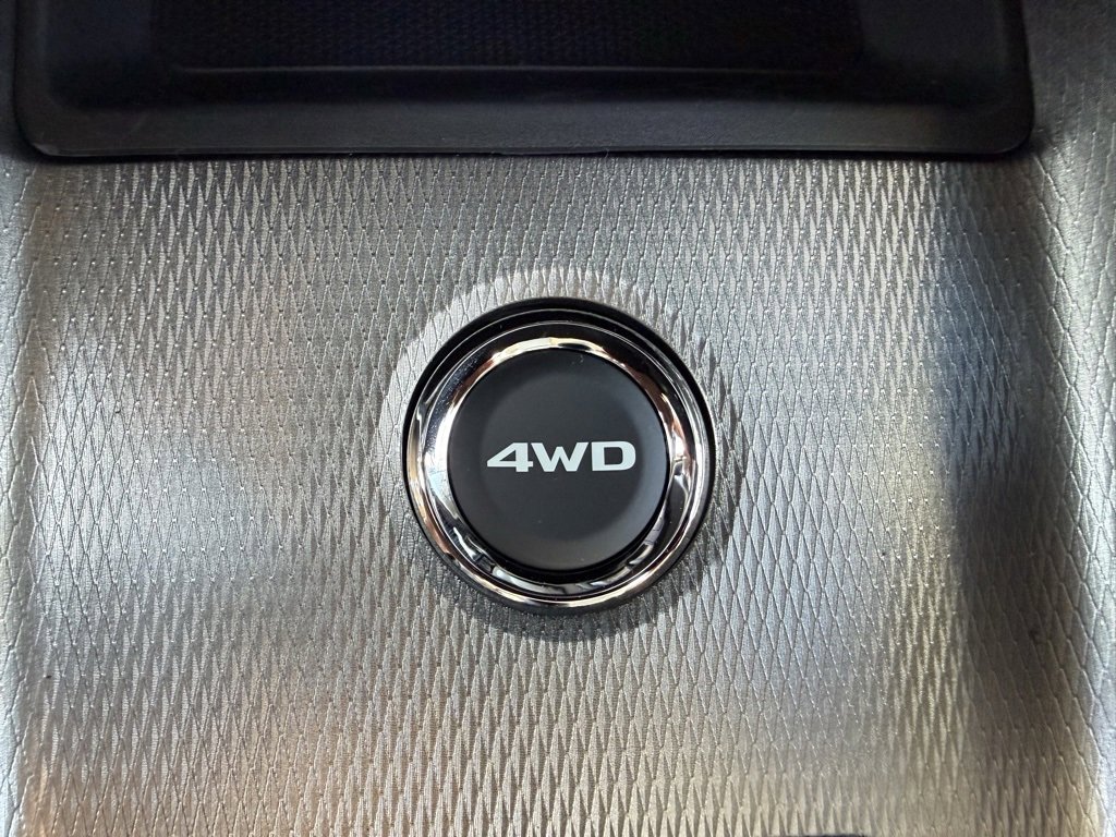 New 2026 Mitsubishi Outlander SEL image 32