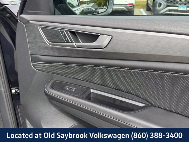 Certified 2024 Volkswagen Atlas Cross Sport SE AWD/4WD image 29