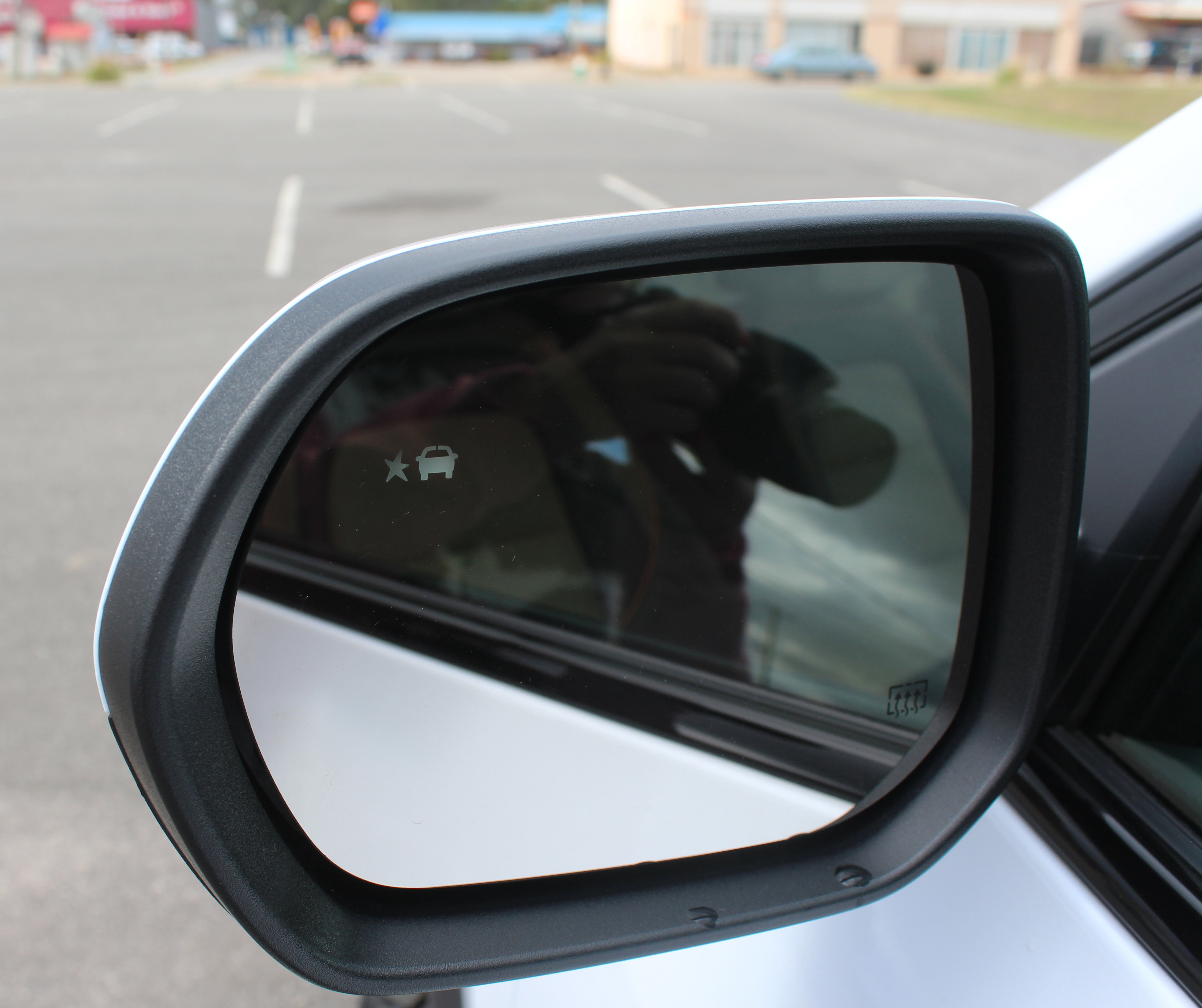 New 2026 Chevrolet Equinox ACTIV w/ LPO, Floor Liner Package image 3