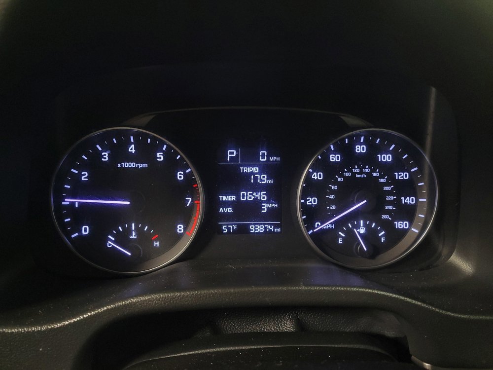 Used 2017 Hyundai Elantra SE image 23