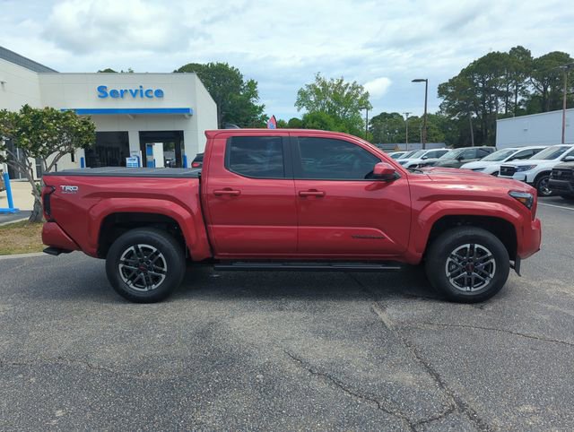 Used 2025 Toyota Tacoma TRD Sport RWD image 3