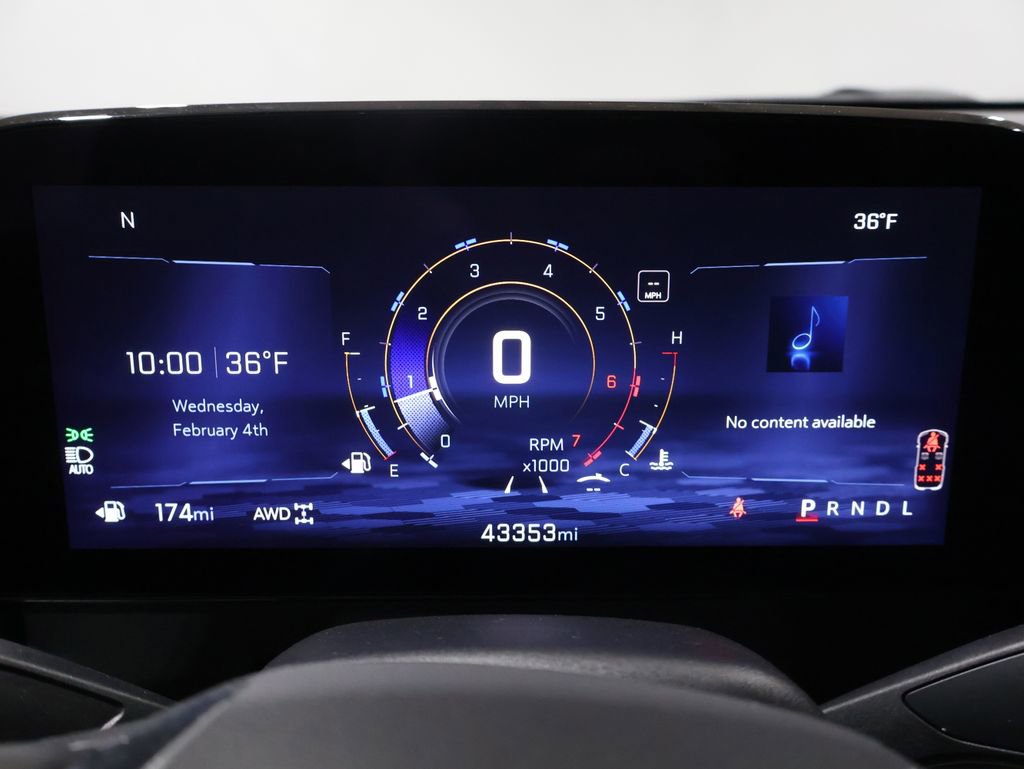 Used 2024 Chevrolet Traverse LT image 41