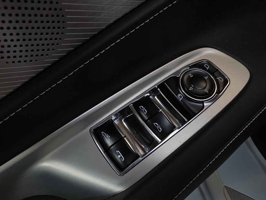 Used 2020 Chevrolet Corvette Stingray Preferred Conv w/ 2LT Preferred Equipment Group RWD image 16